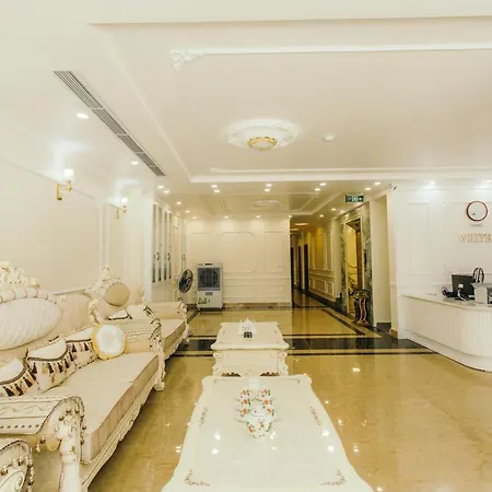 White Crown Hotel Ha Long