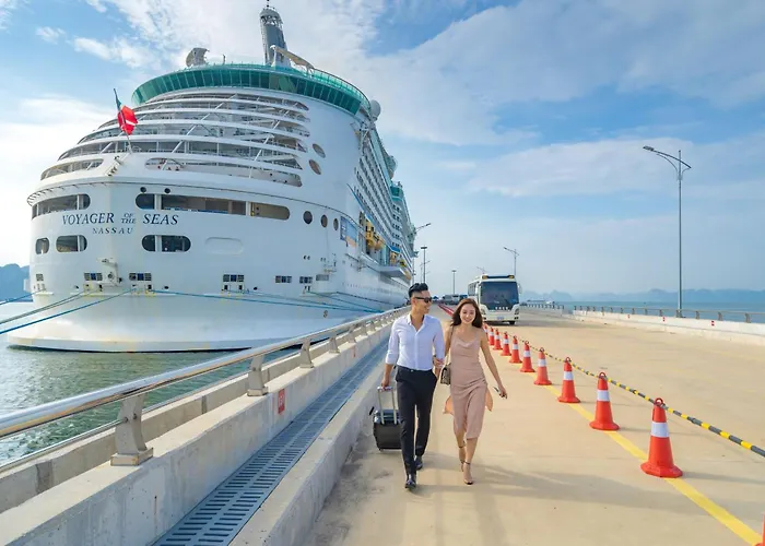 White Crown 3* Ha Long