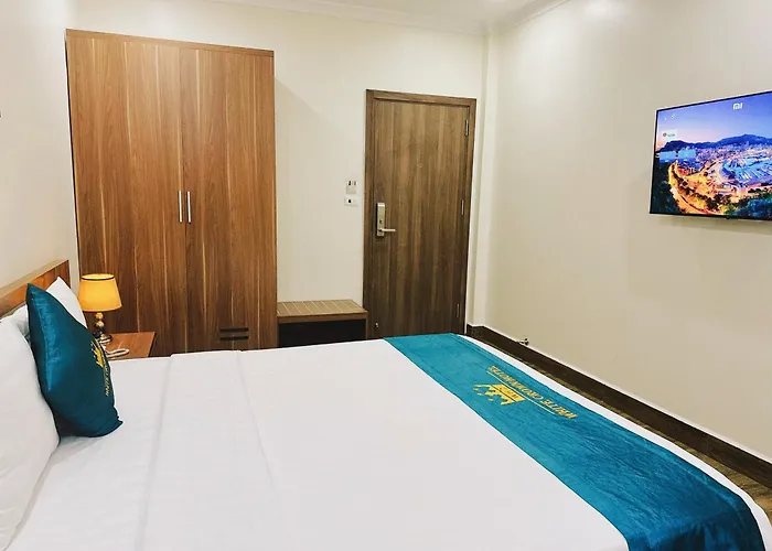 White Crown 3* Ha Long
