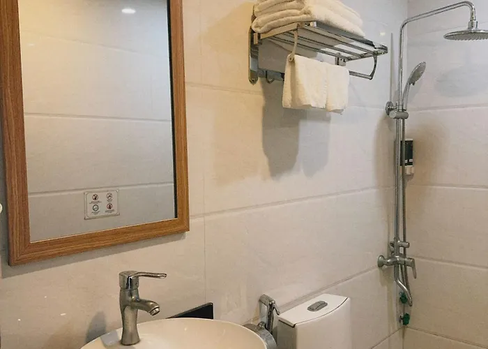 White Crown Hotel 3*