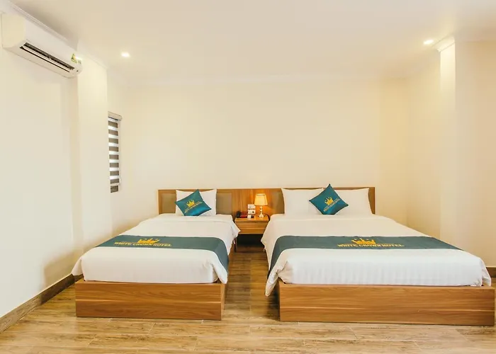 Hotel White Crown Ha Long